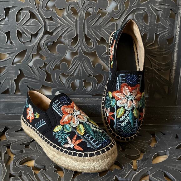 Johnny Was Elysia Floral Embroidered Espadrille Slip On Platform Sneakers 37 - Picture 1 of 12
